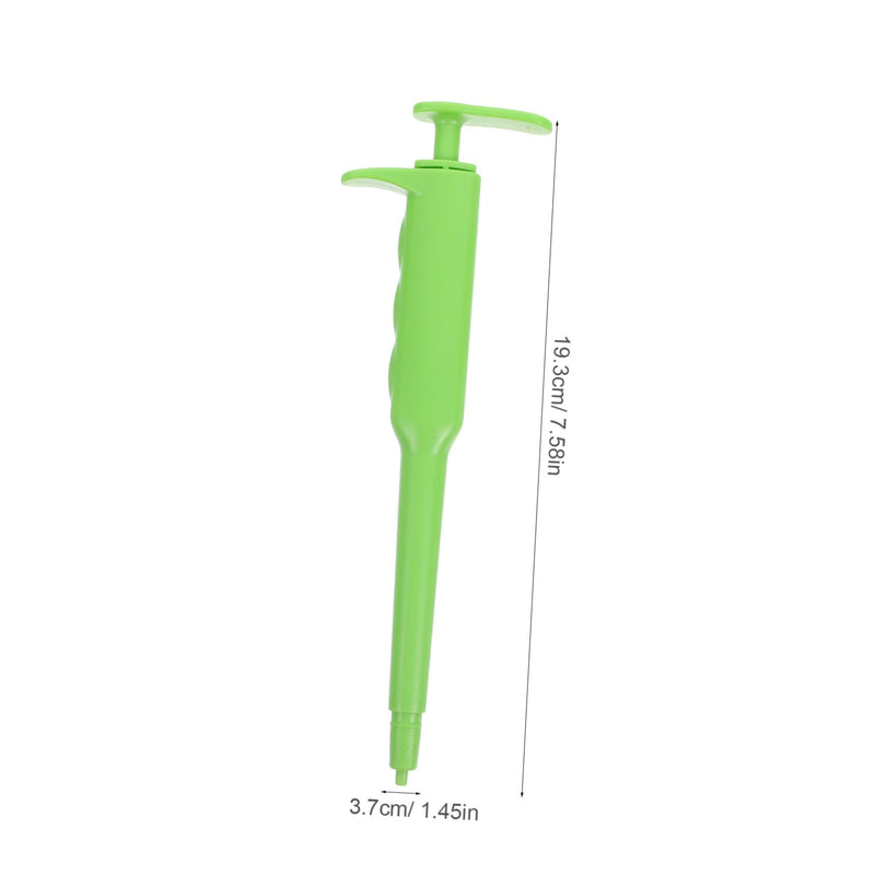Pet Medicine Feeder Push Style ABS Material Safe Medicine Dispenser for Dogs and Cats with Precise Dosage and Simple Pet Feeding Instrument