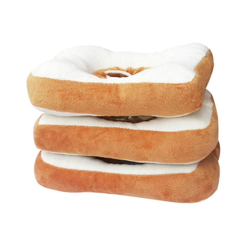 Cabilock bread-shaped cat collar made of cotton. Lightweight and soft cat collar. Protects wounds. Effective in the recovery of pet cats. Easy to put on.