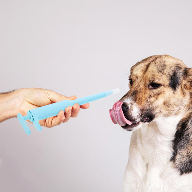 UKCOCO Compact medicine dispenser with push design and soft tube for stress-free administration of veterinary medicine to cats, dogs and puppies