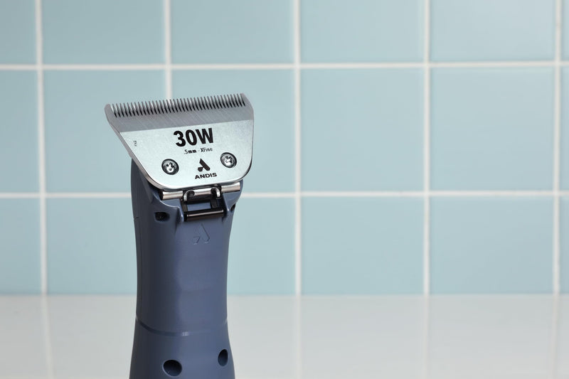 Andis 561462 ceramicEDGE #30W XFine Wide Blade, Small Animal and Pet Grooming, Detachable Replacement Blade, Long Lasting, Stainless Steel 30W (0.5 mm) - PawsPlanet Australia