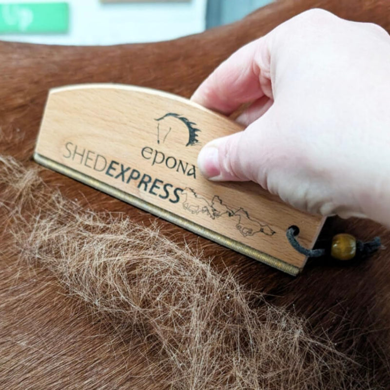 Shed Express for Grooming Horses and Dogs, wood