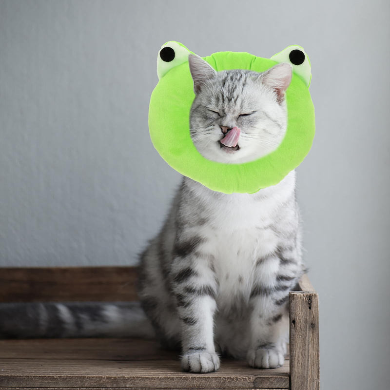 Protective collar for cats made of plush and nylon. Breathable and comfortable collar after surgery. Cartoon-shaped protective collar for pets to aid wound healing.