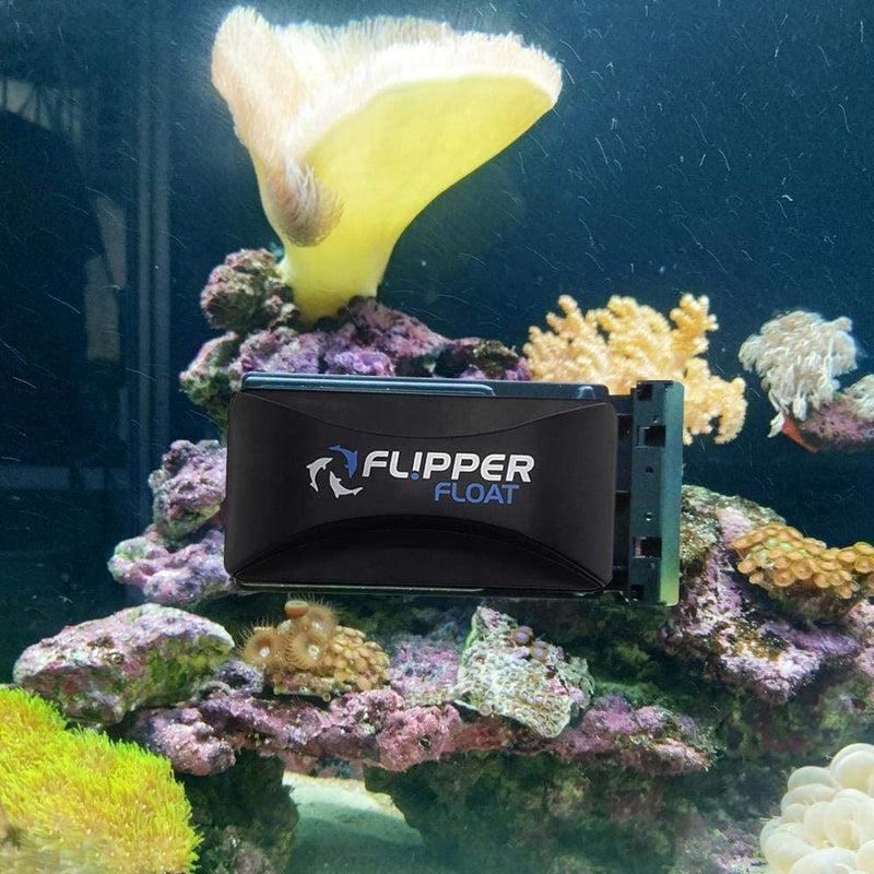 FL!PPER Flipper Cleaner Float - 2-in-1 Floating Magnetic Aquarium Glass Cleaner- Scrubber & Scraper Aquarium Cleaning Tools & Standard Aquarium Scraper Replacement Blades
