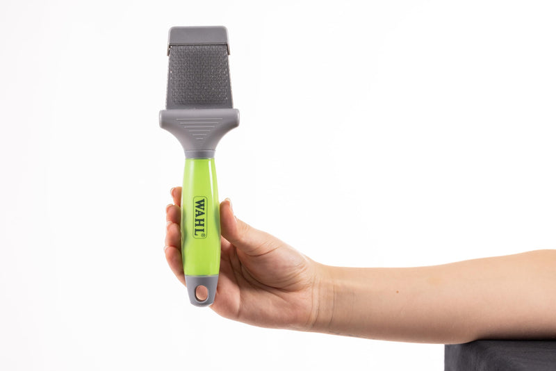 Moser 2999-7085 Flexible Slicker Brush - Double-Sided Green