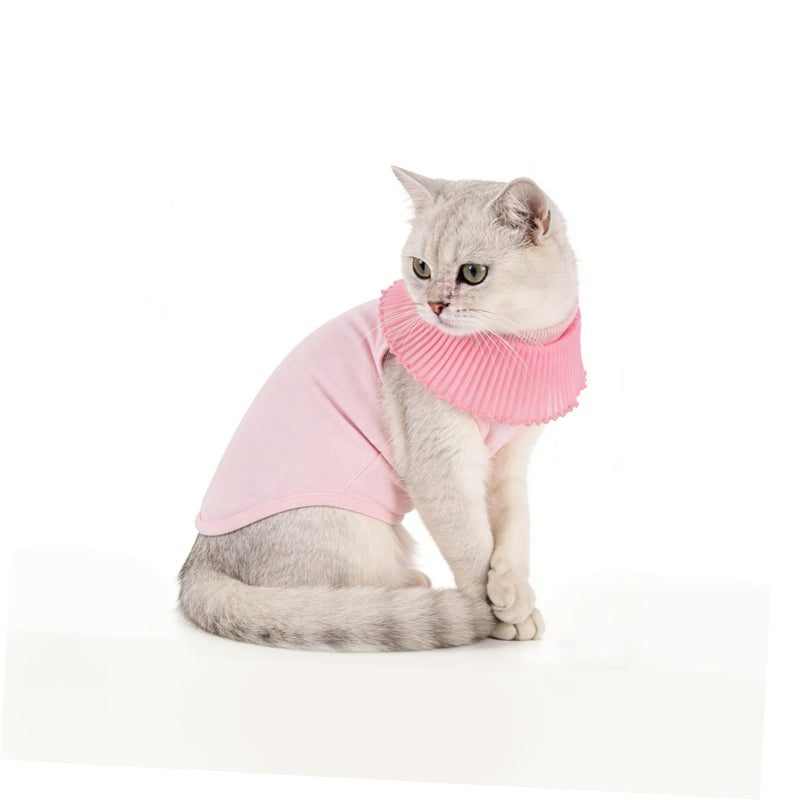 Breathable recovery suit for cats made of modal fabric. Easy on and off. Prevents licking and scratching of wounds. For postoperative recovery. In pink, size S.
