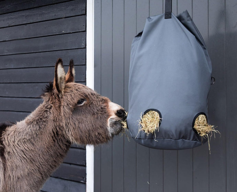 Hay Bags for Horses - Super Strong & Tough 1200D Oxford Haybag - Tote with New Advanced Slow Feed Function - Bag to Feed Hay to Horse, Donkey, Goats - Keeps Stable and Trailer Clean - PawsPlanet Australia