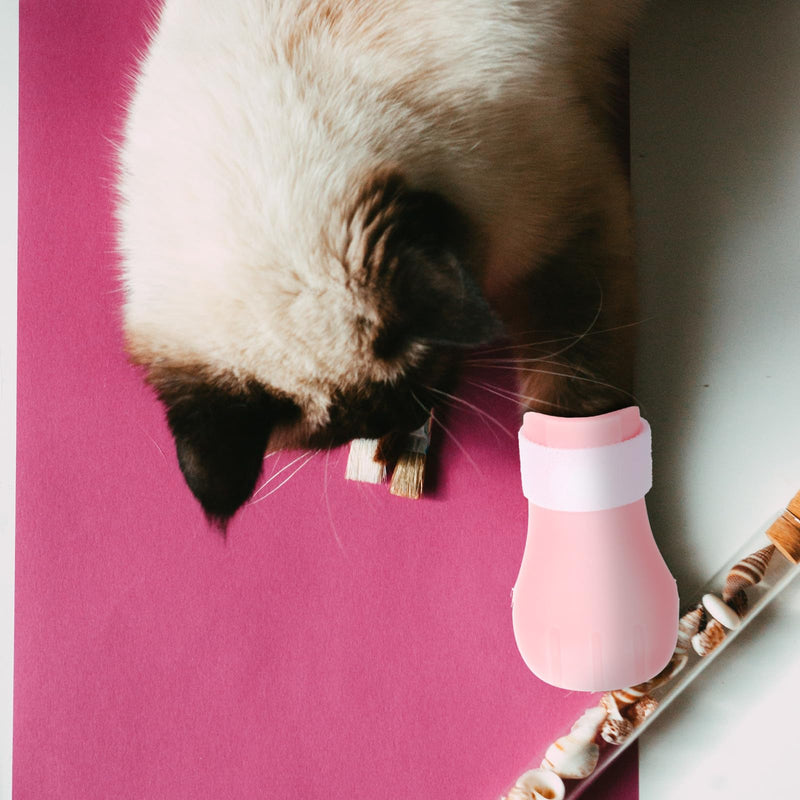 UKCOCO 4-Pack Scratch-Resistant Silicone Cat Boots, Easy-Care Cat Paw Protection Shoes in Pink for House Grooming and Bathing, Wear-Resistant and Comfortable