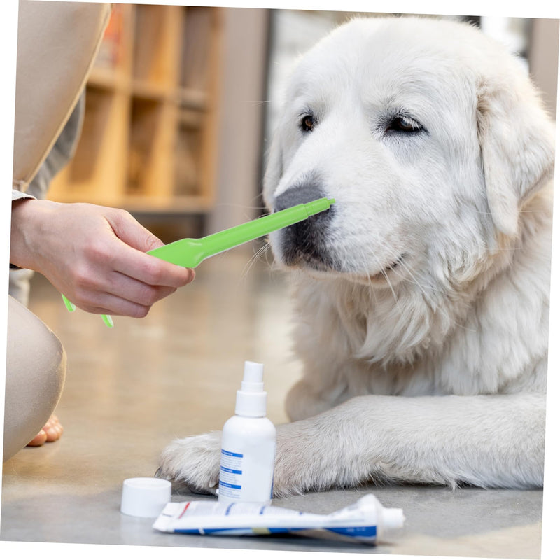 Pet Medicine Feeder Push Style ABS Material Safe Medicine Dispenser for Dogs and Cats with Precise Dosage and Simple Pet Feeding Instrument