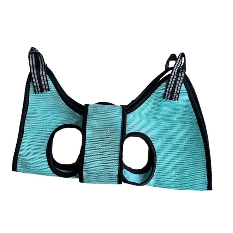 Compact pet grooming accessories: Comfortable and safe for trimming claws and bathing kittens and puppies.