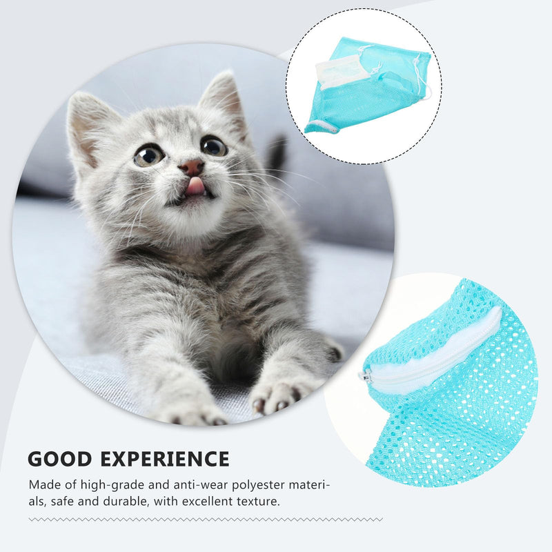 Portable polyester pet bathing bag for cats and puppies. Safe and durable for bathing and nail trimming on the go.