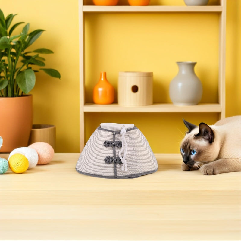 SOLUSTRE Adjustable Anti-Lick Collar for Dogs and Cats Soft Breathable Elizabeth Collar Protection against Biting and Licking Lightweight Post-operative Neck Brace Size XL (15 cm)