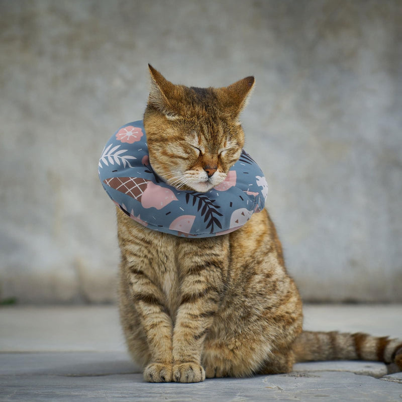 Recovery collar, pet protective collar made of cotton, cat adjustable with soft padding, protective cone, soft and comfortable for cats after surgery