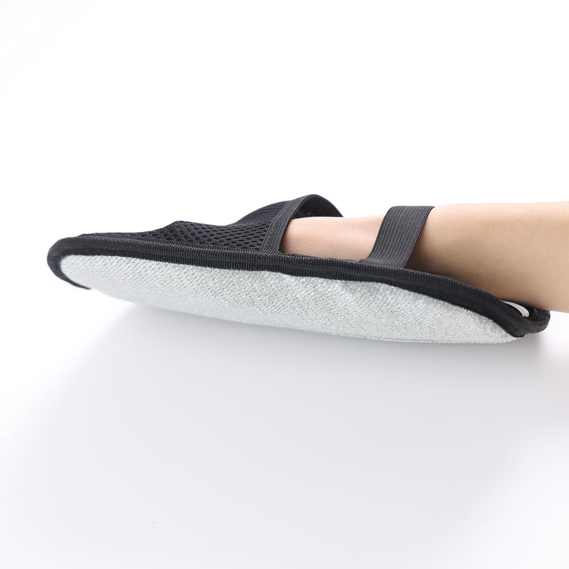 Upgraded Pet Hair Removal Glove – Electrostatic Five?Finger Design for Effortless Dog & Cat Hair Removal on Couch, Carpet, Car Seats, Bedding & Laundry – Reusable & Washable - PawsPlanet Australia