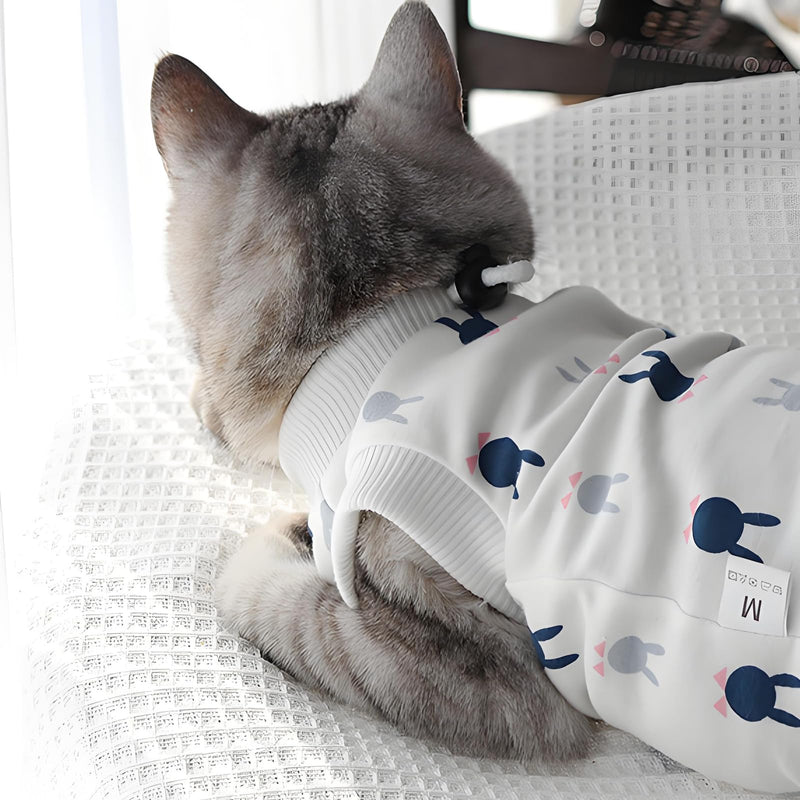 Cat Professional Recovery Suit for Abdominal Wounds or Skin Diseases, E-Collar Alternative for Cats, After Surgery Wear, Pajama Suit White-M