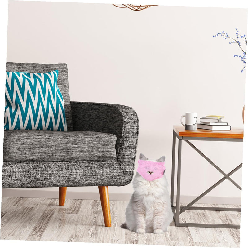 Breathable polyester cat muzzle. Secure protection against licking and biting for cats and kittens. User-friendly for bathroom and pet shop.