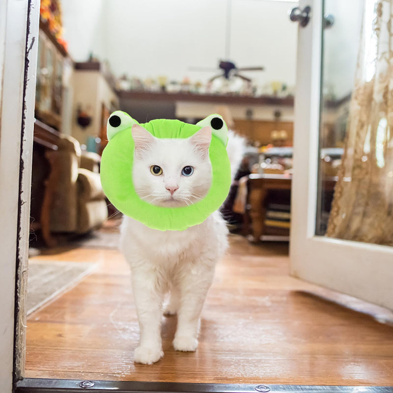 Surgical collar for cats, soft nylon with cute cartoon design. Prevents scratching and licking during recovery time after surgery, up to 12kg.