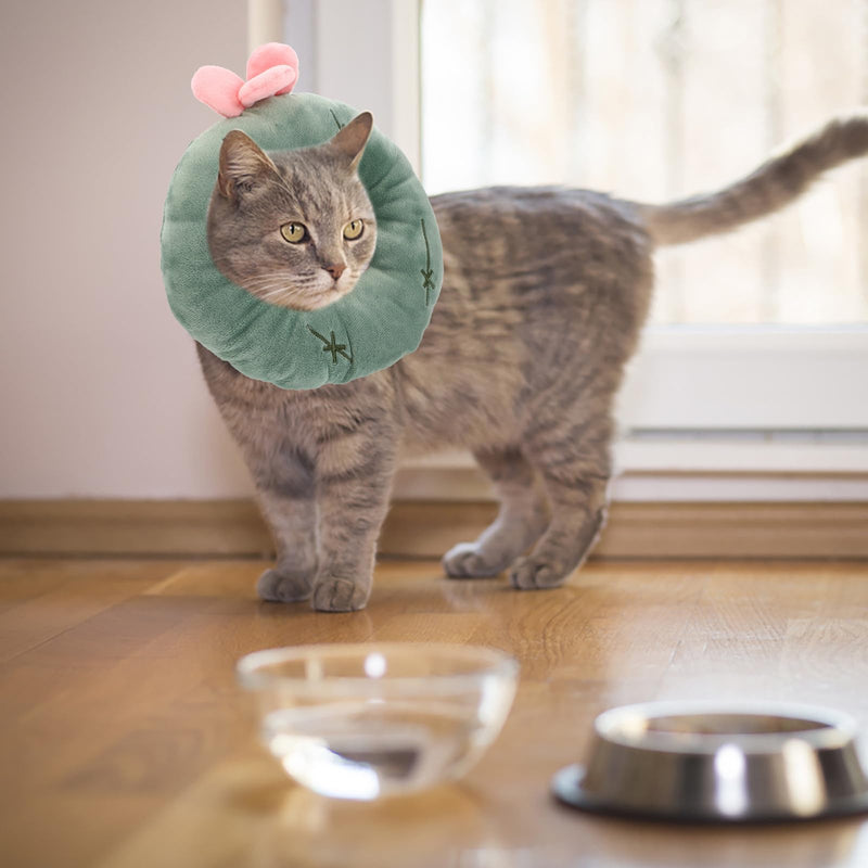 SOLUSTRE Adjustable Plush Cat Collar for Wound Healing in Pets with Freedom of Movement and Soft Protection for Kittens After Surgery
