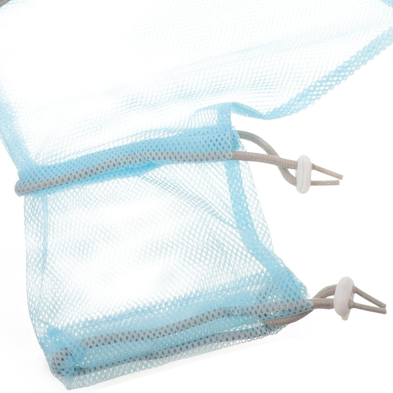 Cat grooming bag made of wear-resistant polyester with breathable mesh fabric for bathing and grooming. Adjustable, lightweight, and easy to remove for cats and dogs.
