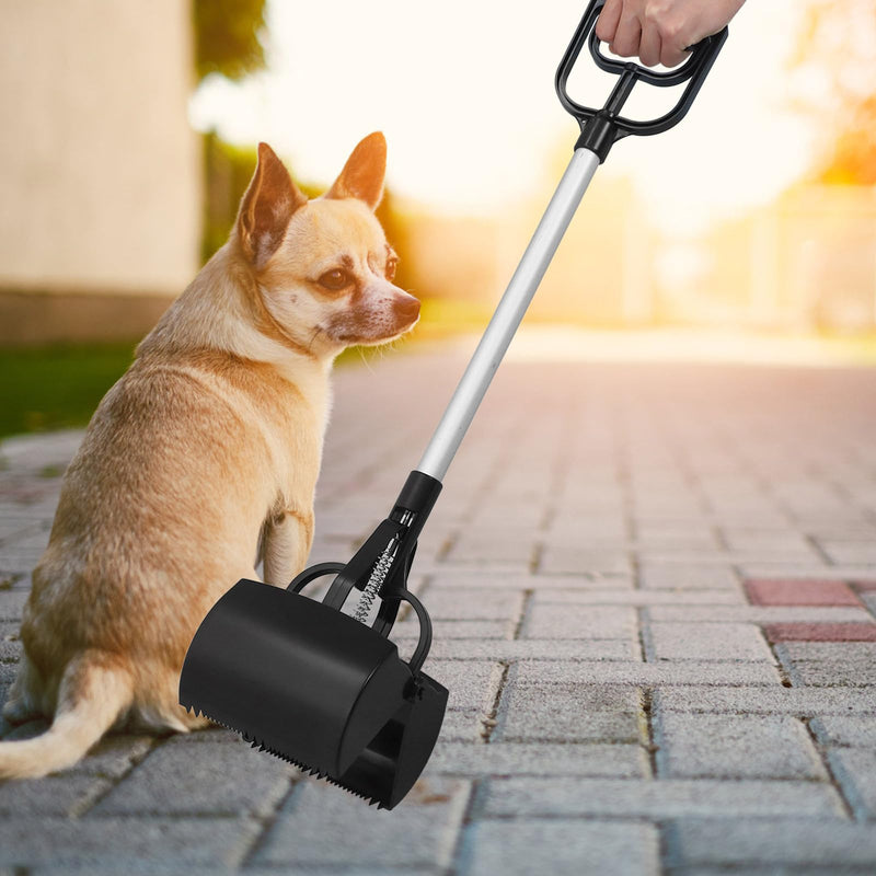 Angoily Outdoor Pet Waste Cleaner made of plastic with a long handle. Lightweight and portable. For dog and cat waste. Random color.