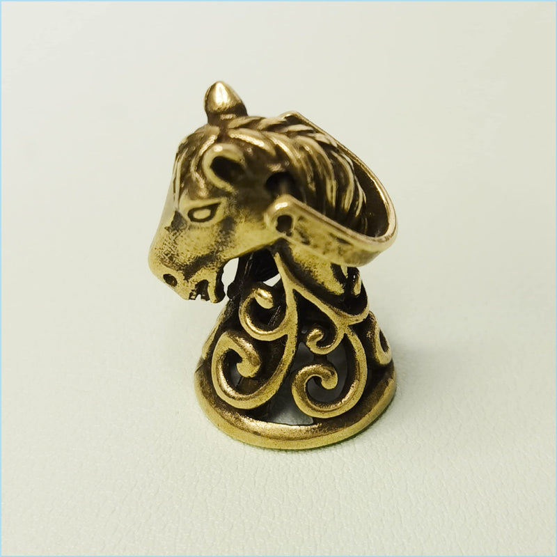 Curry Comb for Horse and Decorative Bell for Horse - PawsPlanet Australia
