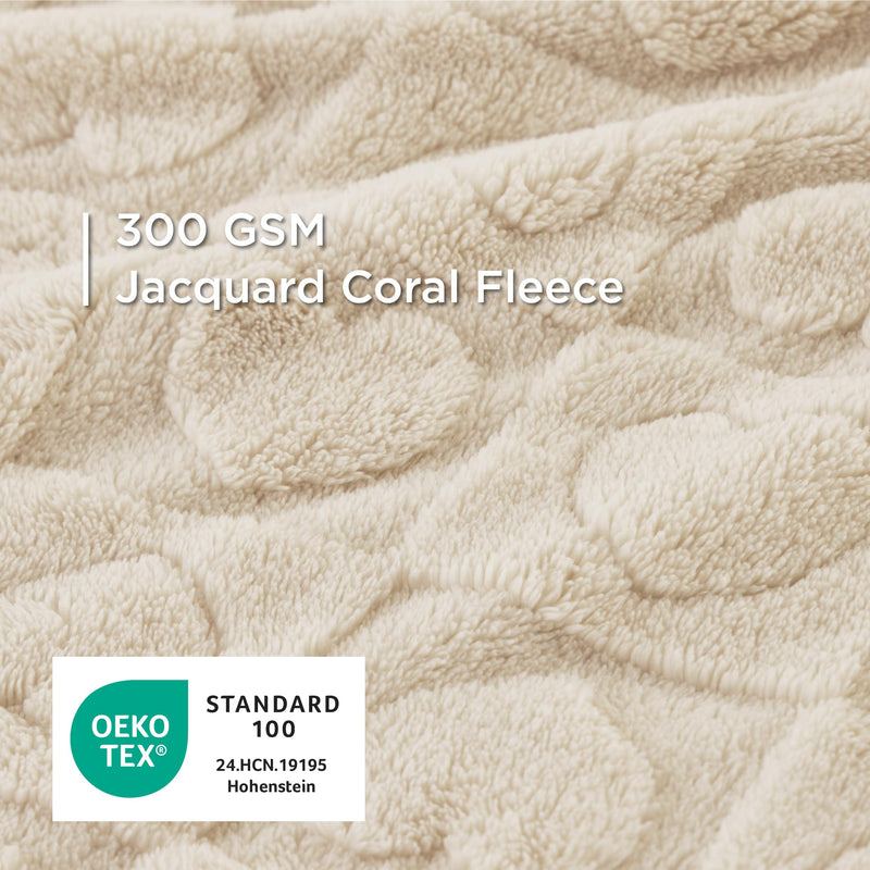 Bedsure Dog Blankets for Large Dogs Washable - Fluffy Fuzzy Cat Puppy Blanket for Couch with Premium 300GSM Coral Fleece Soft for Pet Kitten Doggy, White, 50x60IN XL(50x60") White Heart - PawsPlanet Australia