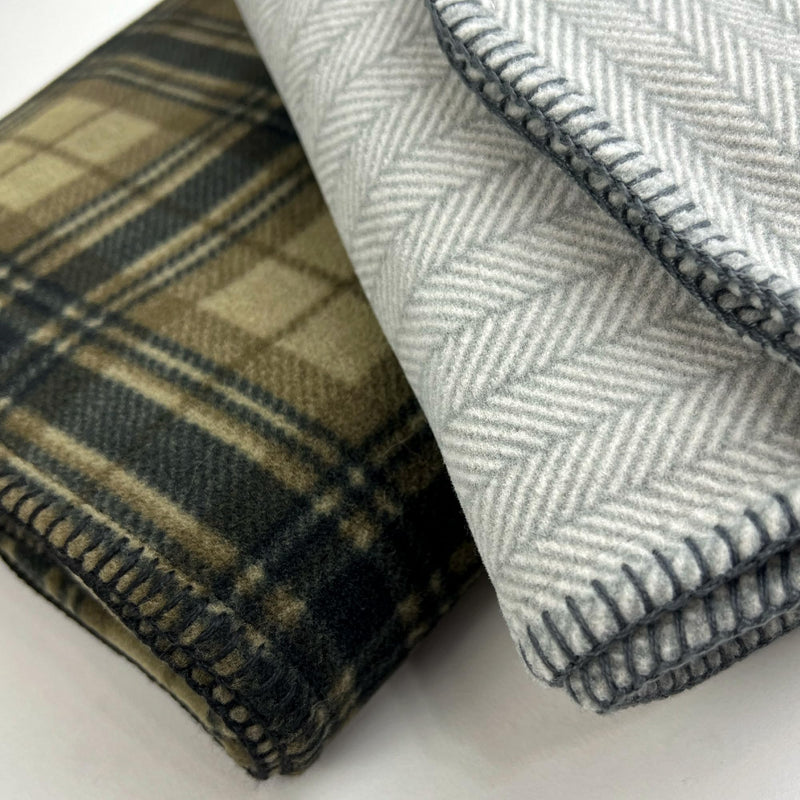 Preston II – The Polar Fleece Throw, Super-Soft Recycled Polar Fleece Dog Blanket Couch Coat Sofa and Car Protecter for Small, Medium, Large Dogs - 40”x 50”, Olive Chesterfield Plaid, One Size - PawsPlanet Australia