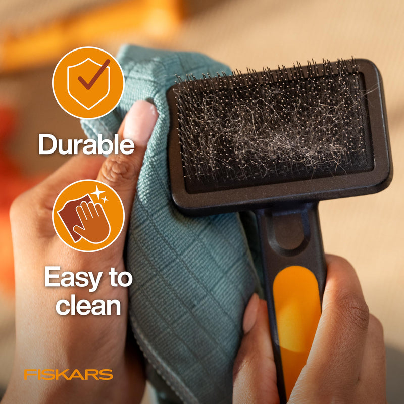 Fiskars Pet, Cat and Dog Brush, Fine Bristles & SoftGrip Handle for Gentle Grooming and Deshedding, Cat and Dog Supplies, Orange/Black Slicker Brush - PawsPlanet Australia