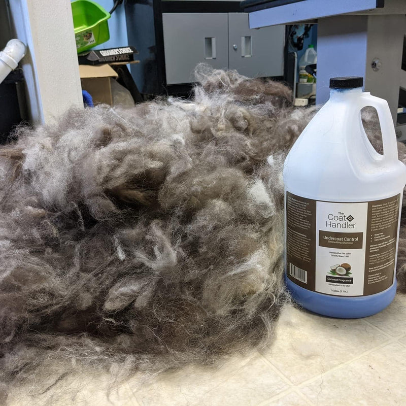 Undercoat Control deShedding Dog Shampoo, 16 oz - Combats and Reduces Shedding, Undercoat Removal, Omega 3 & 6 Rich, Vitamin E Strengthens The Hair Follicle - PawsPlanet Australia