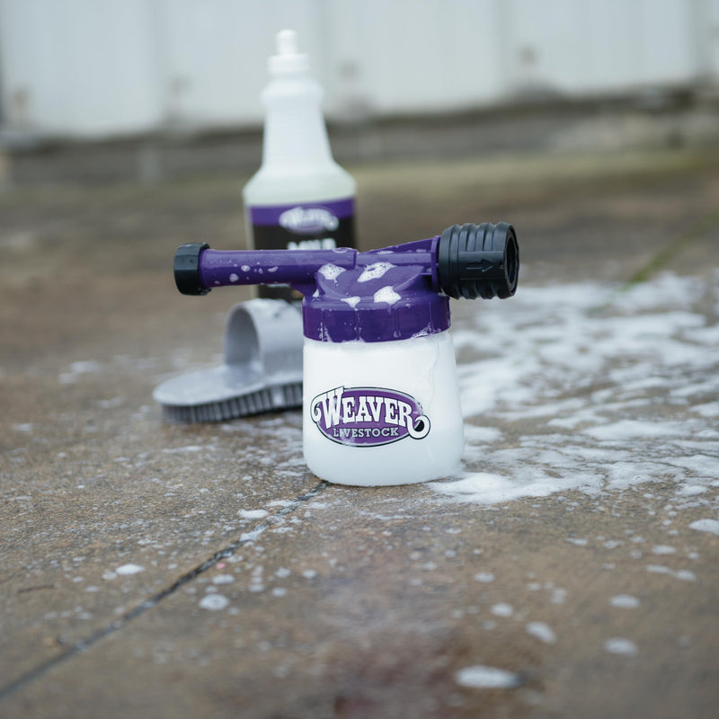 Weaver Livestock Mini Foamer for Cleaning Horses, Goats, Sheep, Swine or Dogs Includes Container with lid and Spray Nozzle with Easy On/Off - PawsPlanet Australia