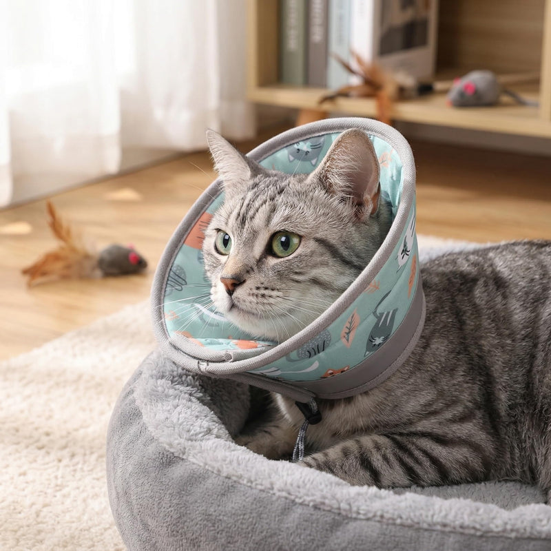 Cat neck brace, adjustable protective collar for cats, soft and comfortable, anti-bite collar, for puppies and small dogs (Green, M)