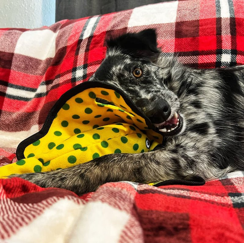 SmartPetLove Snuggle Puppy Tender-Tuffs - Yellow Stingray Tug of War Plush Dog Toy - Great for Play and Interaction with Puncture Resistant Squeaker - PawsPlanet Australia