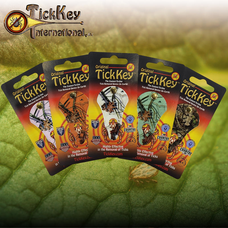 The Original Tick Key - Tick Detaching Device - Portable, Safe and Highly Effective Tick Detaching Tool (Country Roots Snow) Country Roots Snow - PawsPlanet Australia