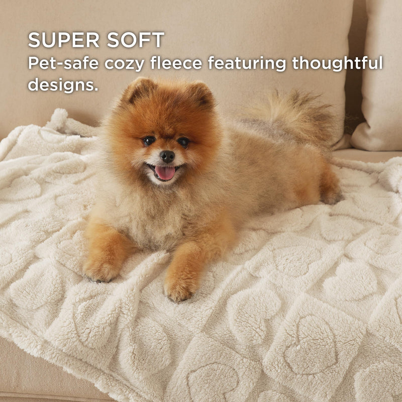 Bedsure Dog Blankets for Large Dogs Washable - Fluffy Fuzzy Cat Puppy Blanket for Couch with Premium 300GSM Coral Fleece Soft for Pet Kitten Doggy, White, 50x60IN XL(50x60") White Heart - PawsPlanet Australia