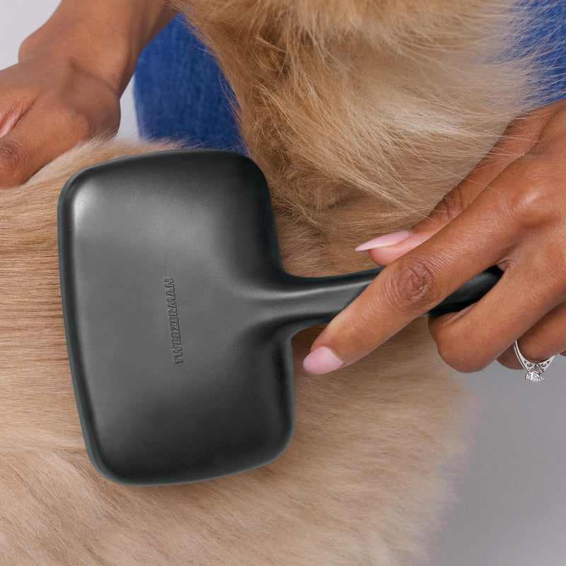 Tweezerman Dog and Cat Slicker Brush for Pets, Grooming Brush with Coated Bristles to Prevent Scratching and Ergonomic Handle Large