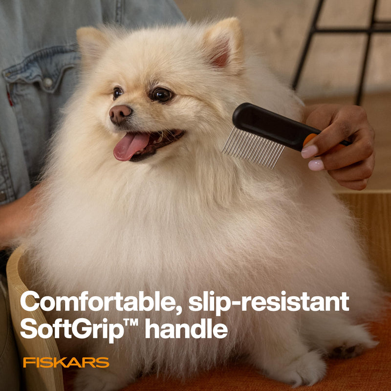 Fiskars Pet Wide Tooth Comb, Cat & Dog Comb, Wide-Spaced Rounded Teeth & SoftGrip™ Handle for Gentle Detangling, Cat and Dog Supplies, 7”, Orange/Black