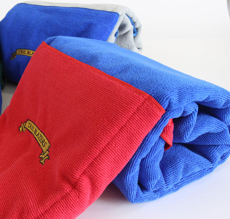 Super Absorbent Microfiber Dog Towel. Extremely Absorbent, Ultra Soft Quick Dry Towel. Dogs Accessories for Grooming. Cat, Horse, Dog Dryer Featuring Hand Corner Pockets. L 80x120cm Green Large