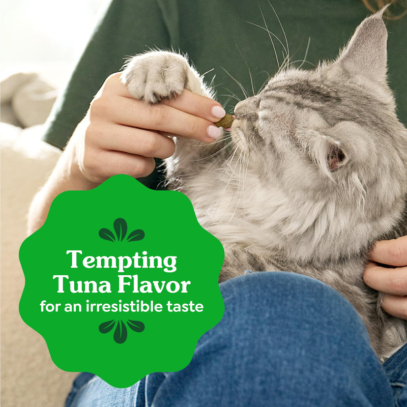 Greenies Cat Treats, Veterinarian-Recommended Adult Natural Dental Cat Treats, Tempting Tuna Flavor, 21 oz. Tub 1.31 Pound (Pack of 1) - PawsPlanet Australia