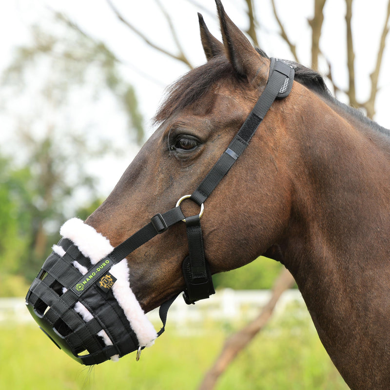 T TEKE Nano-Duro II Deluxe Horse Grazing Muzzle with Fleece Fur Lining, Full Adjustable Neoprene Cushion Halter Black COB