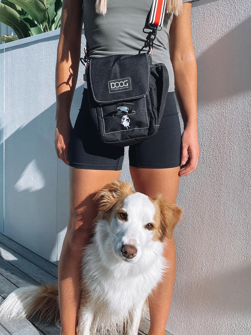 DOOG - Shoulder Bag - Black (SB04), Medium