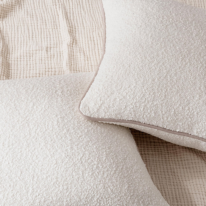 Amazon Basics Boucle Throw Pillow Covers for Couch, Living Room, Home Decor with Hidden Zipper, White, 24×24in, Pack of 2 24" x 24" (Pack of 2)