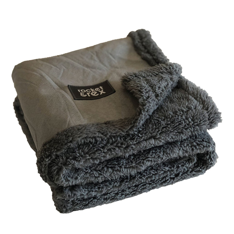 rocket & rex Medium Waterproof Dog Blanket, Grey, Washable Waterproof Pet Blanket Protects Beds, Couches & Other Furniture, Premium Fleece Fabric with Reversible Faux Suede, 30" x 40" (Pack of 1) 30 x 40" - PawsPlanet Australia