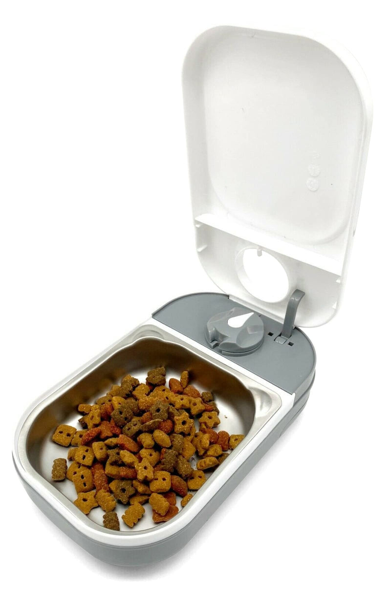 Closer Pets C100 Single Meal Timer-Controlled Automatic Pet Feeder - for Cats and Small Dogs, Wet or Dry Food with Stainless Steel Bowl Insert, up to 0.88 lb, White 1 Bowl Feeder With Stainless Steel Bowl Insert - PawsPlanet Australia