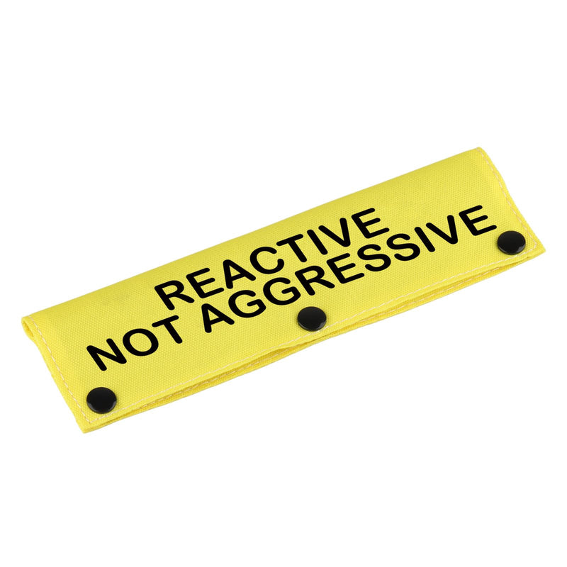 Funny Service Dog Leash Sleeve Reactive Not Aggressive Dog Leash Wrap(Not Aggressive-YE Sleeve) Not Aggressive-YE Sleeve - PawsPlanet Australia