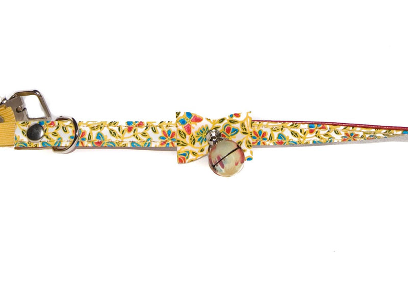 Pet Palace® "Flower Power Puss Safety Collar with bow and bell plus FREE cute catnip toy! - PawsPlanet Australia