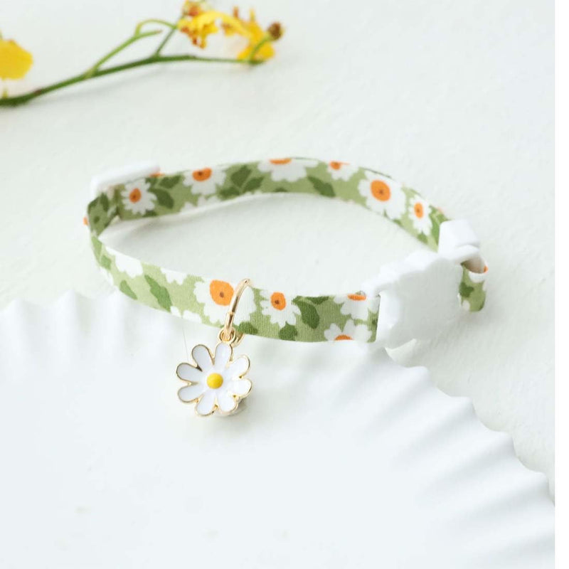 JOCXZI 2 Pack Cotton Breakaway Cat Collar with Bell- Yellow&Green Flowers Pendant Cute Cat Collar Kitten Collar,Ideal for Girl Cats Boy Cats,Soft and Adjustable for Small Medium Dogs - PawsPlanet Australia