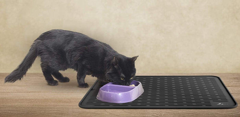 LuxPal Large 17X15 Premium Grade Silicone Dog & Cat Indoor or Outdoor Food Mat for Pets and Animals None Slip Food Tray Placemat for All Floors, Washable, Food Grade, Black - PawsPlanet Australia