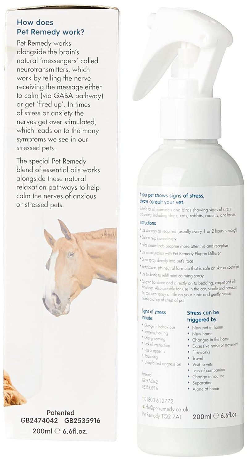 Pet Remedy Calming Spray, 200 ml & Pet Remedy Natural De-Stress and Calming Plug-In Diffuser, 40 ml + Calming Plug-In Diffuse - PawsPlanet Australia