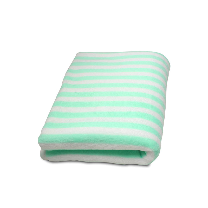 [Australia] - TONY HOBY Pet Blanket Dog Flannel Blanket Striped, Sleep Mat, Soft and Warm Dog Throw for Couch, Bed, Sofa, Car Seat(Black & White) M(31x40inch) 