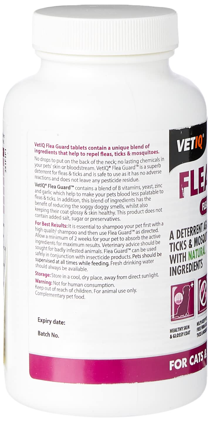 VetIQ Flea Guard, 90 Tablets, Flea Treatment for Dogs & Cats Keeps Fleas, Ticks & Mosquitoes Away, Natural Flea Treatment With B Vitamins & Garlic, Dog & Cat Flea Treatment For Healthy Skin & Coat - PawsPlanet Australia