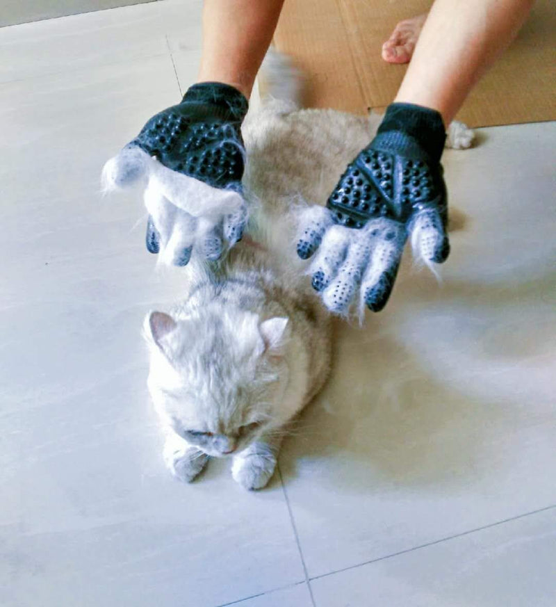 Pet Grooming Glove, Gentle Deshedding Brush Gloves with Adjustable Wrist Strap, Enhanced Five Finger Design，Pet Hair Remover & Bathing Massage Tool for Dogs, Cats & House L - PawsPlanet Australia